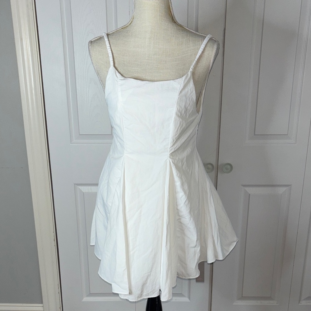 Missguided+ White Mini Dress with Spaghetti Straps - Picture 4 of 6
